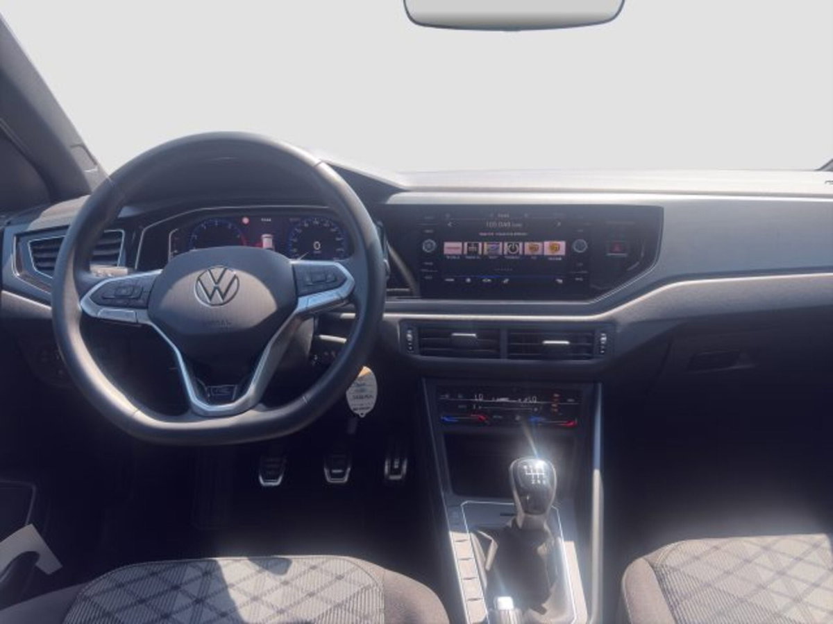 Volkswagen Taigo 1.0 tsi R-Line 115cv (11)