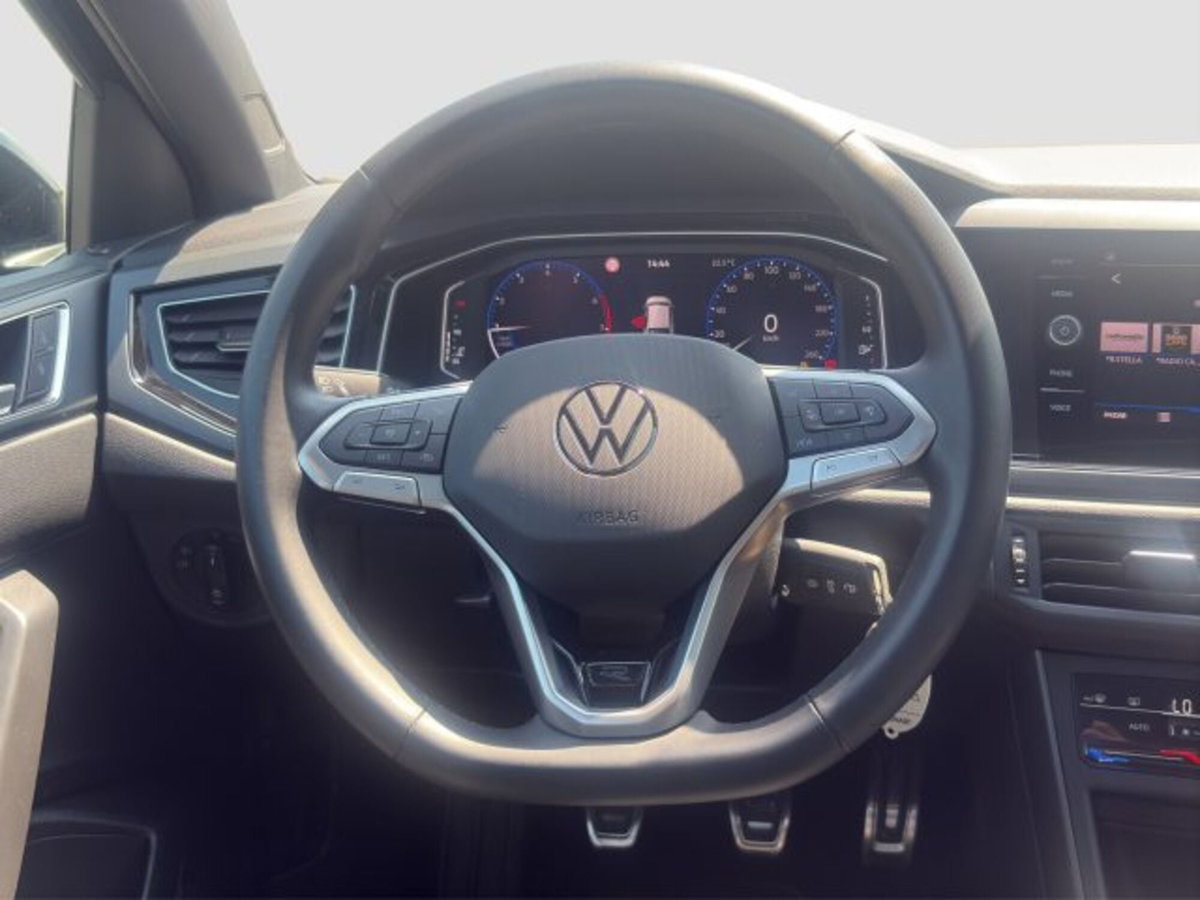 Volkswagen Taigo 1.0 tsi R-Line 115cv (12)