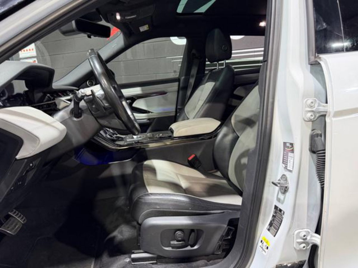 Land Rover Range Rover Evoque 2.0 TD4 180 CV 5p. Landmark Edition (11)