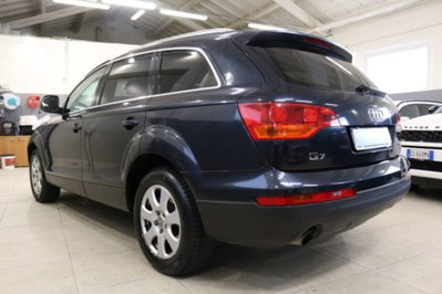 Audi Q7 3.0 V6 TDI 233CV quattro tiptronic (4)