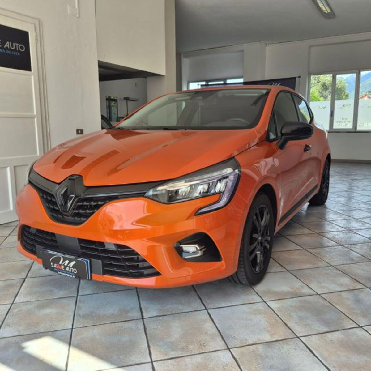Renault Clio Full Hybrid E-Tech 145 CV 5 porte Equilibre (2)
