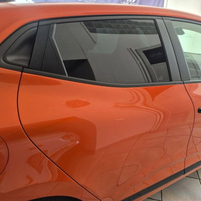 Renault Clio Full Hybrid E-Tech 145 CV 5 porte Equilibre (7)
