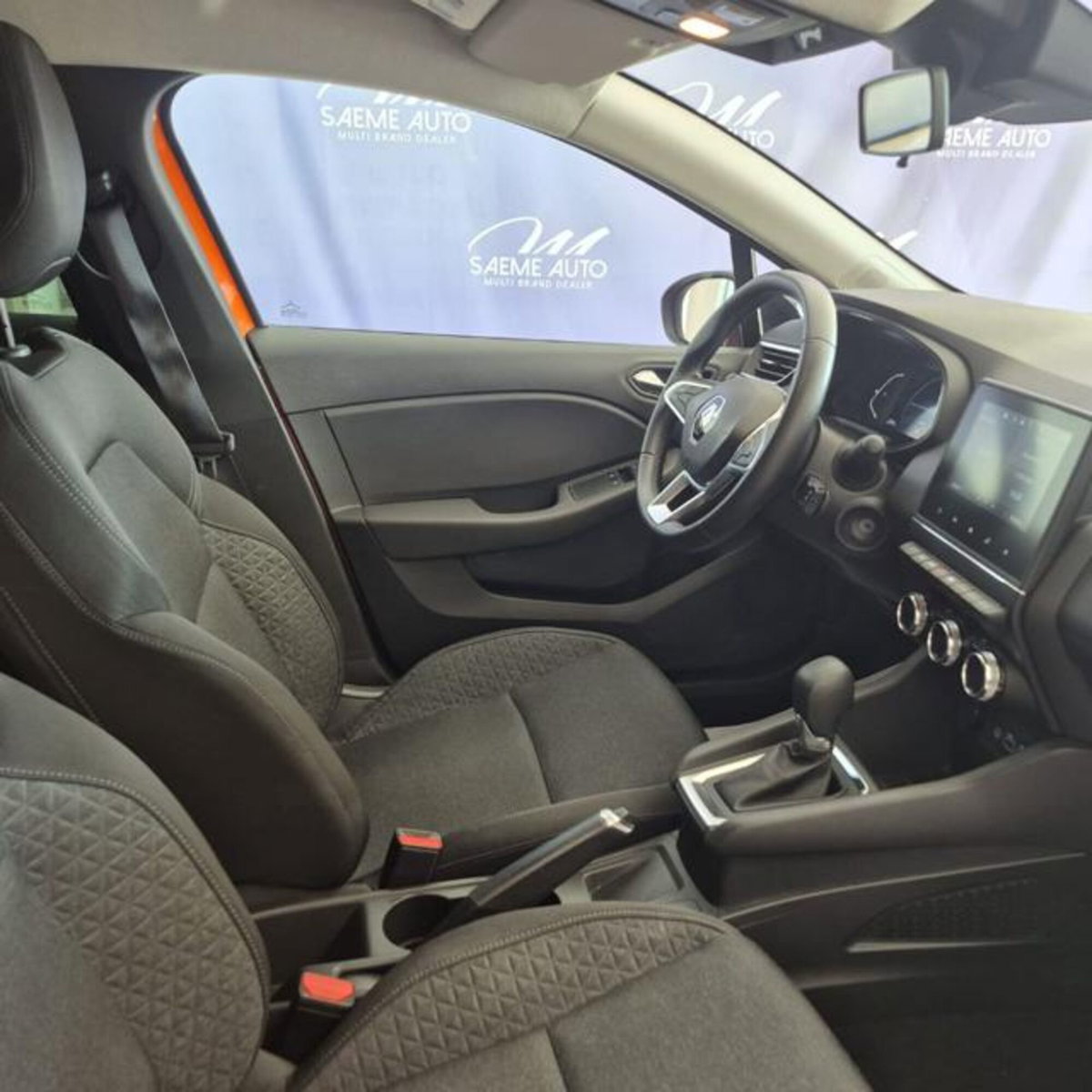 Renault Clio Full Hybrid E-Tech 145 CV 5 porte Equilibre (9)