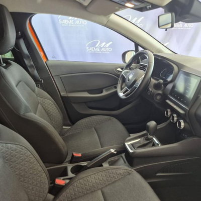 Renault Clio Full Hybrid E-Tech 145 CV 5 porte Equilibre (9)