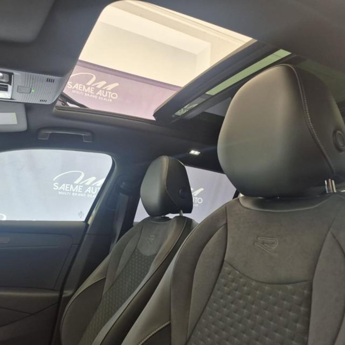 Volkswagen T-Roc 1.5 etsi R-Line 150cv dsg (4)