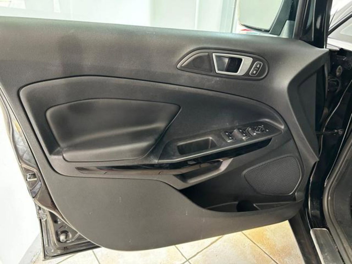 Ford EcoSport 1.5 TDCi 125 CV Start&Stop AWD Titanium (10)