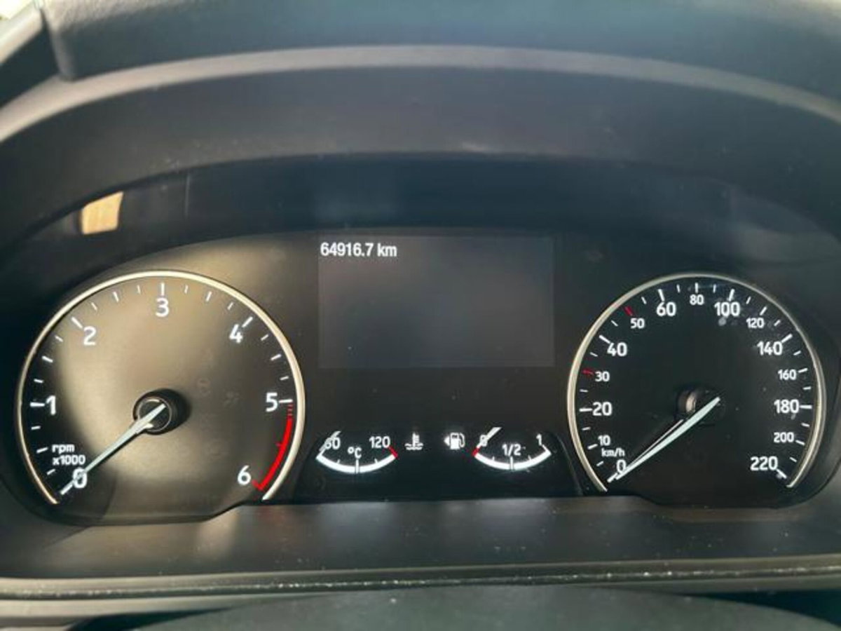 Ford EcoSport 1.5 TDCi 125 CV Start&Stop AWD Titanium (8)