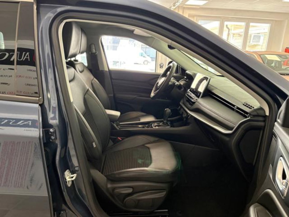 Jeep Compass 1.3 T4 190CV PHEV AT6 4xe Limited (18)