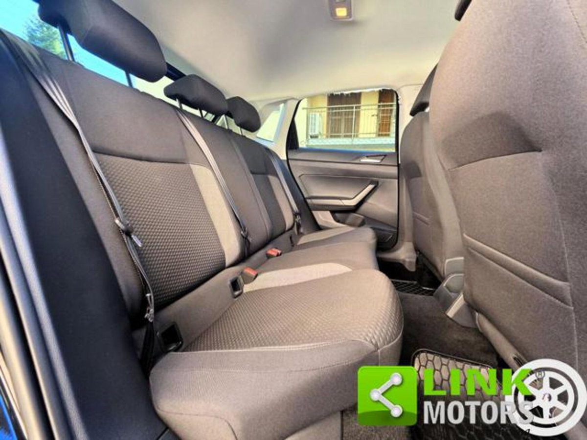 Volkswagen Polo 1.0 Life 80cv (6)