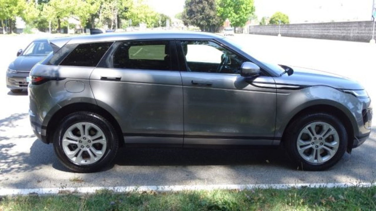 Land Rover Range Rover Evoque 2.0D I4-L.Flw 150 CV AWD Auto R-Dynamic (8)