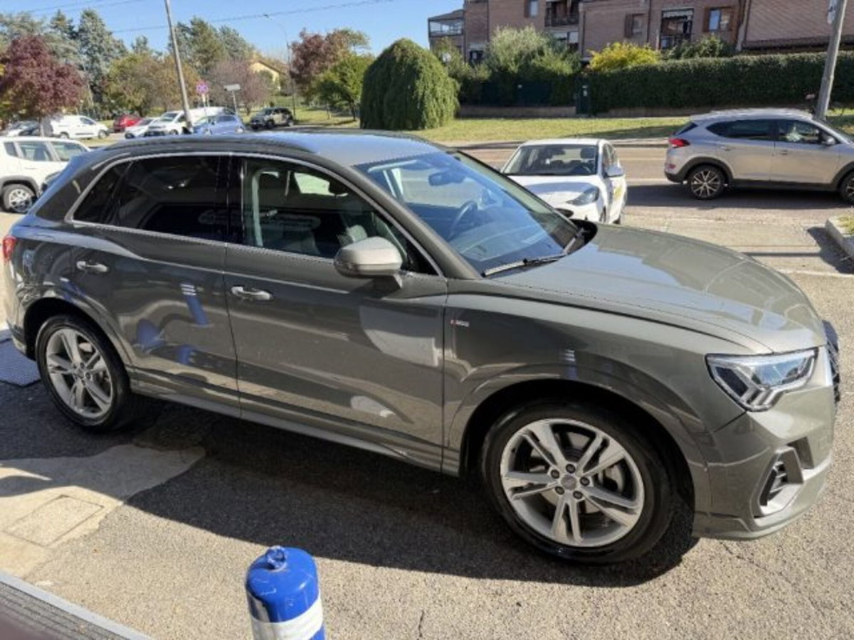 Audi Q3 Sportback 40 TFSI S tronic quattro edition (8)