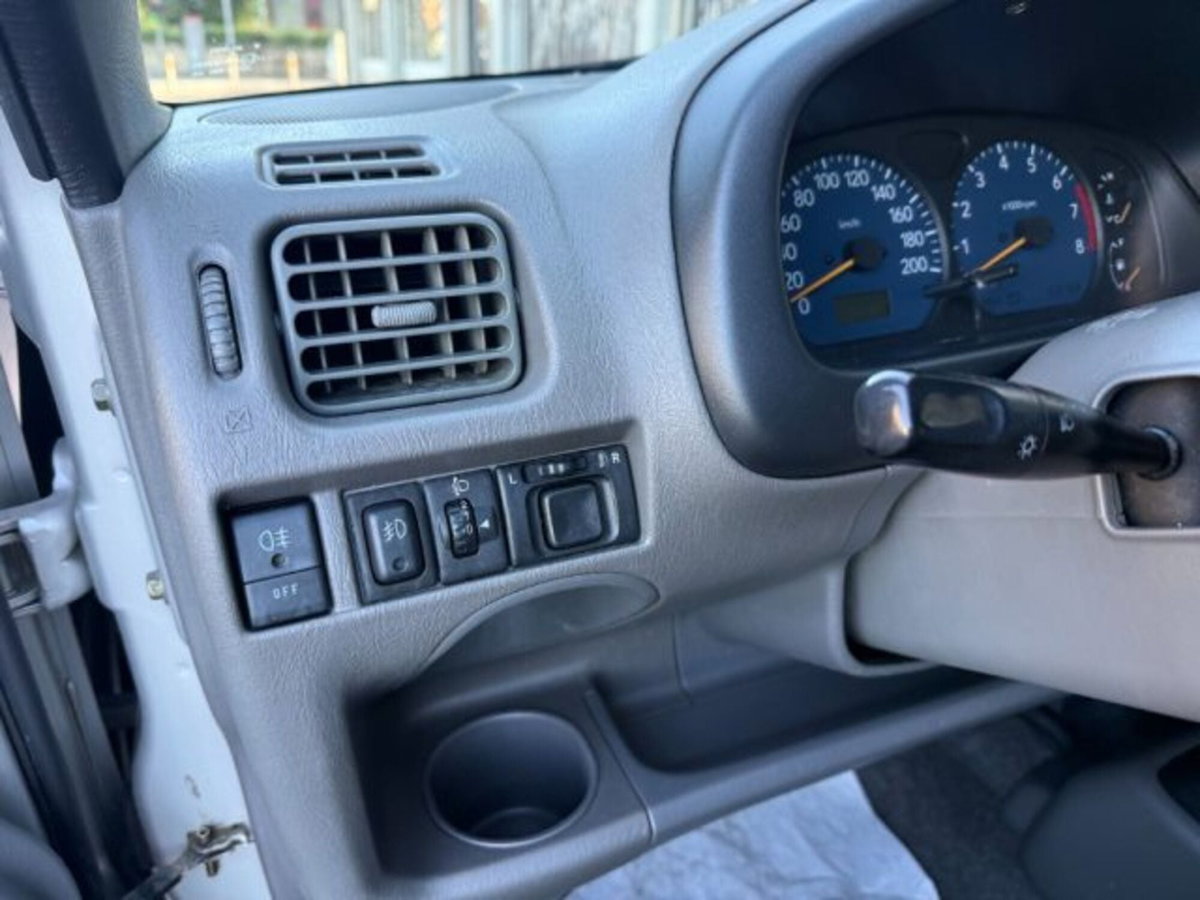 Suzuki Ignis 1.3i 16V cat 4WD GL (12)