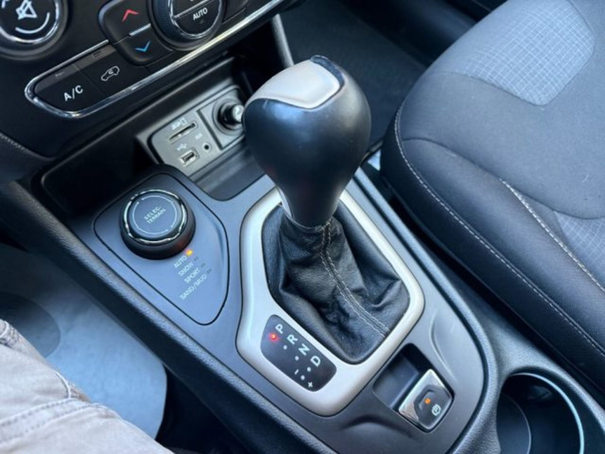 Jeep Cherokee 2.2 Mjt II 185 CV 4WD Active Drive I Longitude (19)