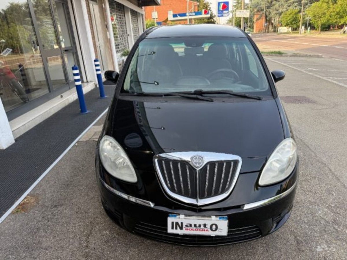 Lancia Musa 1.4 16V EURO 5 Oro Plus (3)