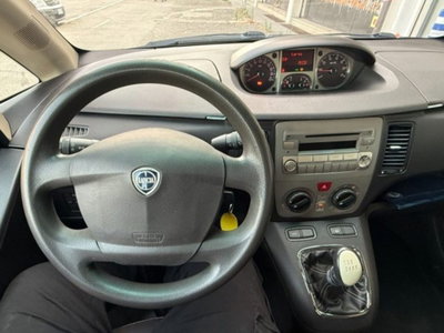 Lancia Musa 1.4 16V EURO 5 Oro Plus (8)