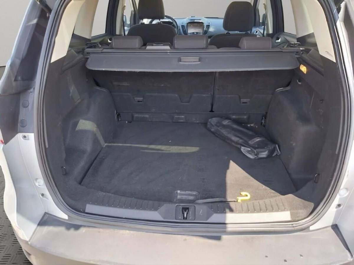 Ford Kuga 2.0 TDCI 120 CV S&S 2WD Plus (12)