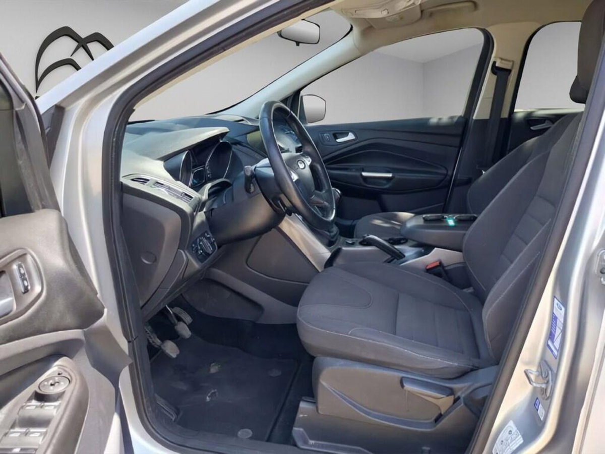 Ford Kuga 2.0 TDCI 120 CV S&S 2WD Plus (9)