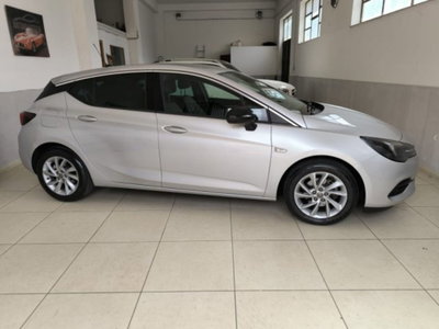 Opel Astra 1.5 CDTI 122 CV S&S 5 porte Business Elegance usata
