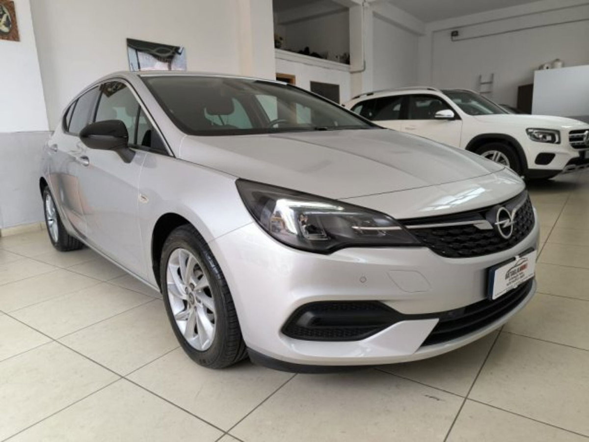 Opel Astra 1.5 CDTI 122 CV S&S 5 porte Business Elegance (2)