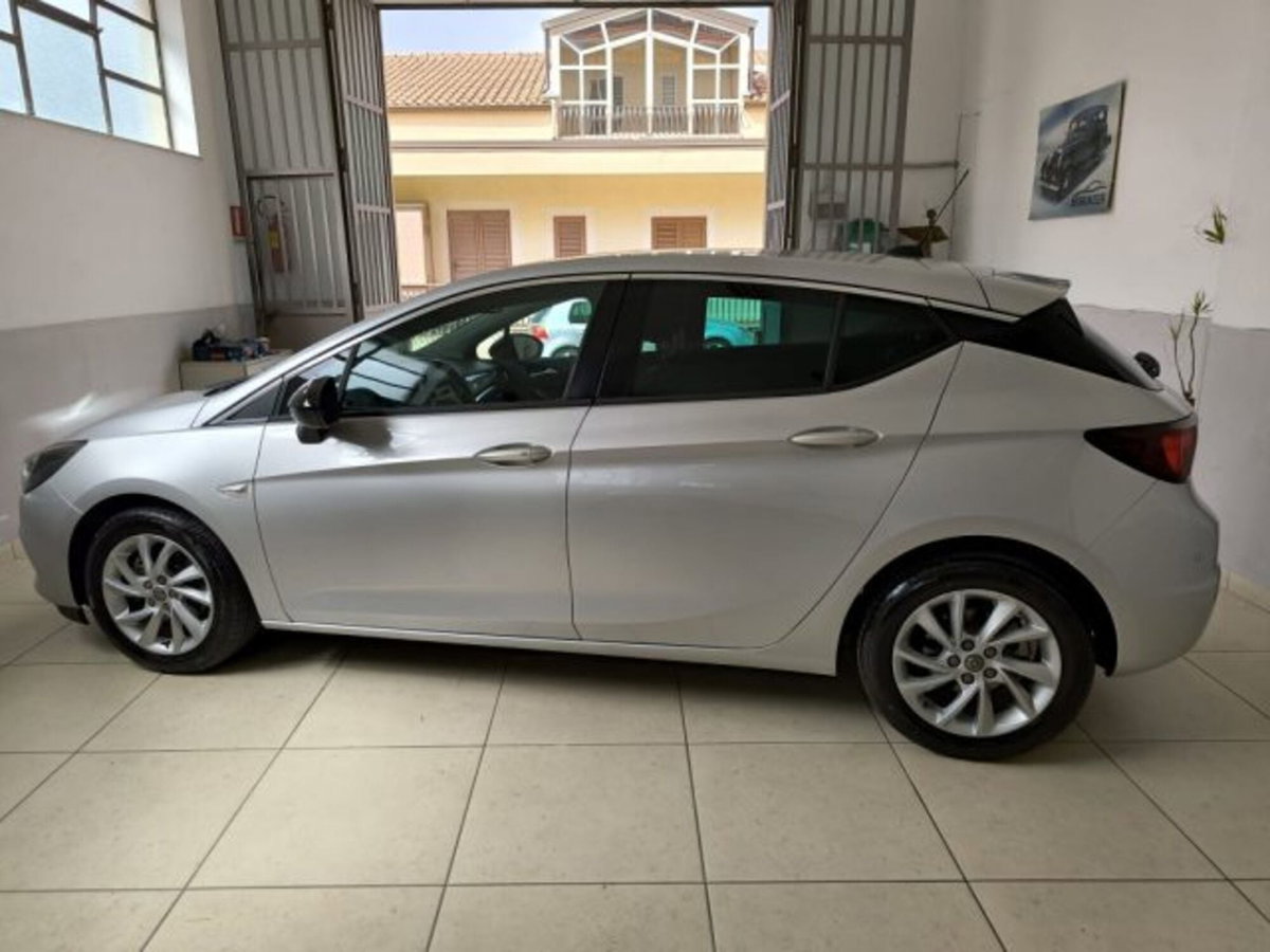 Opel Astra 1.5 CDTI 122 CV S&S 5 porte Business Elegance (3)