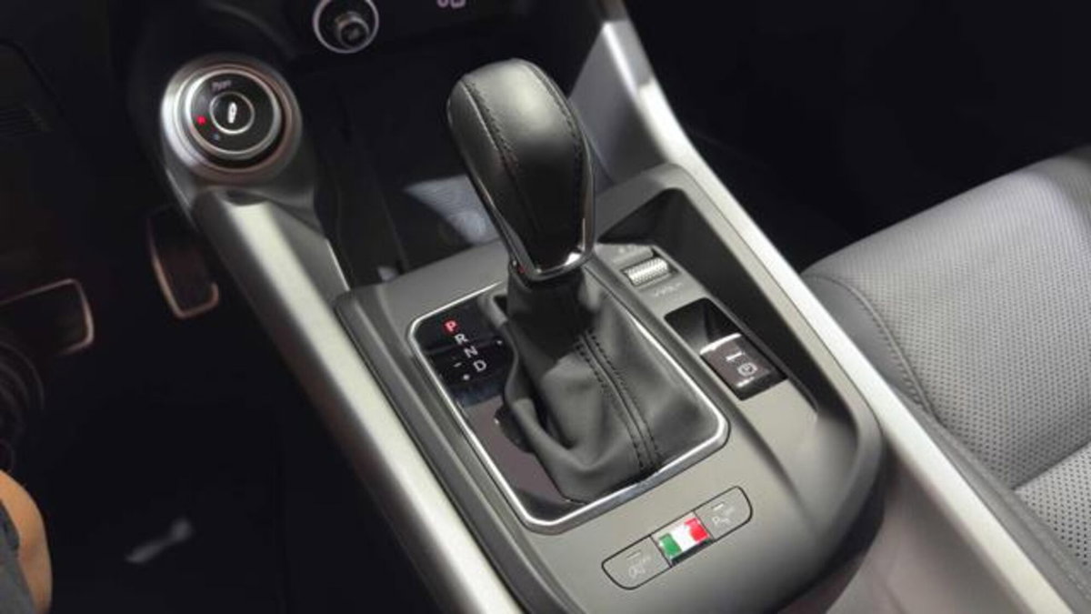 Alfa Romeo Tonale 1.6 Veloce 130cv tct6 (15)