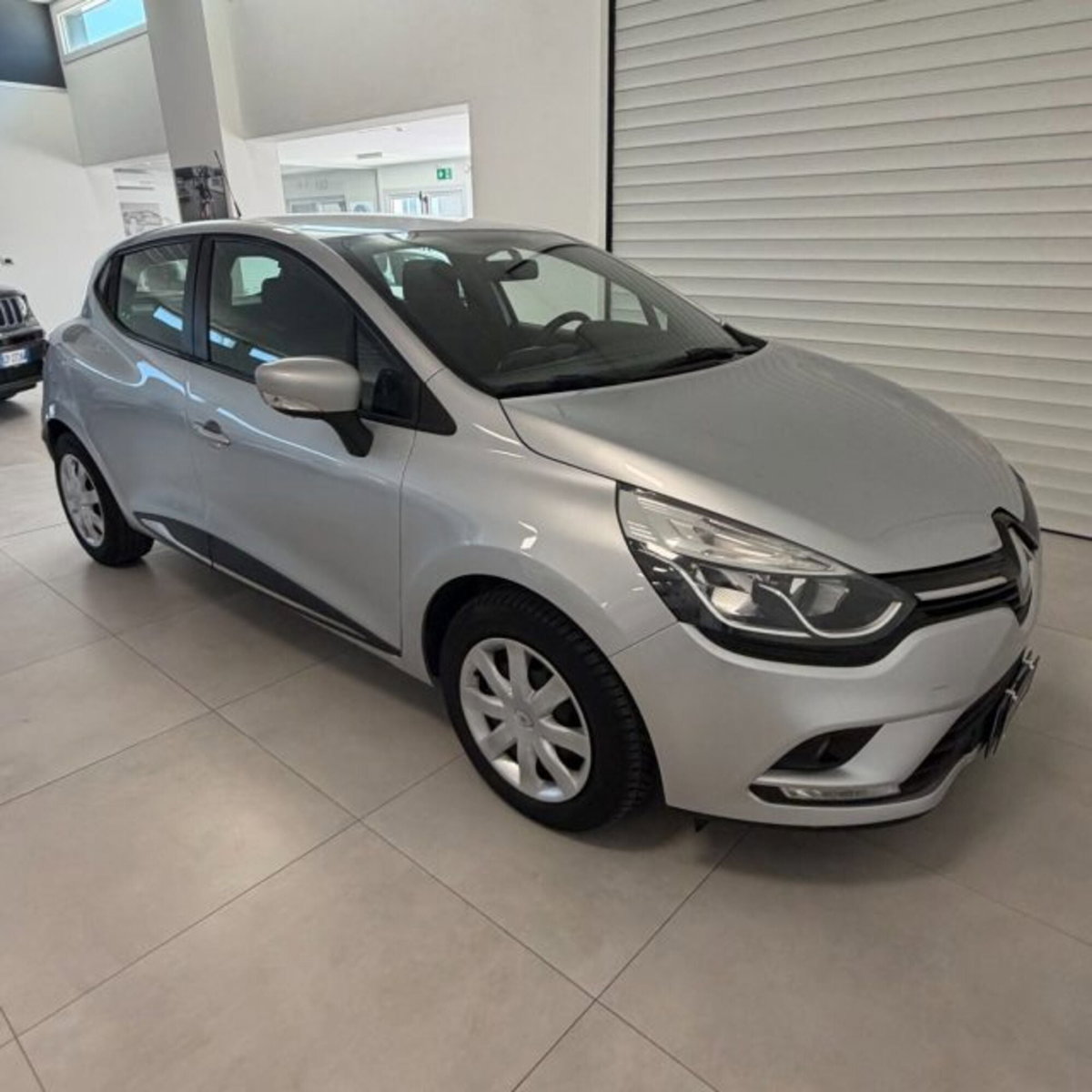 Renault Clio dCi 8V 90 CV 5 porte Business (6)