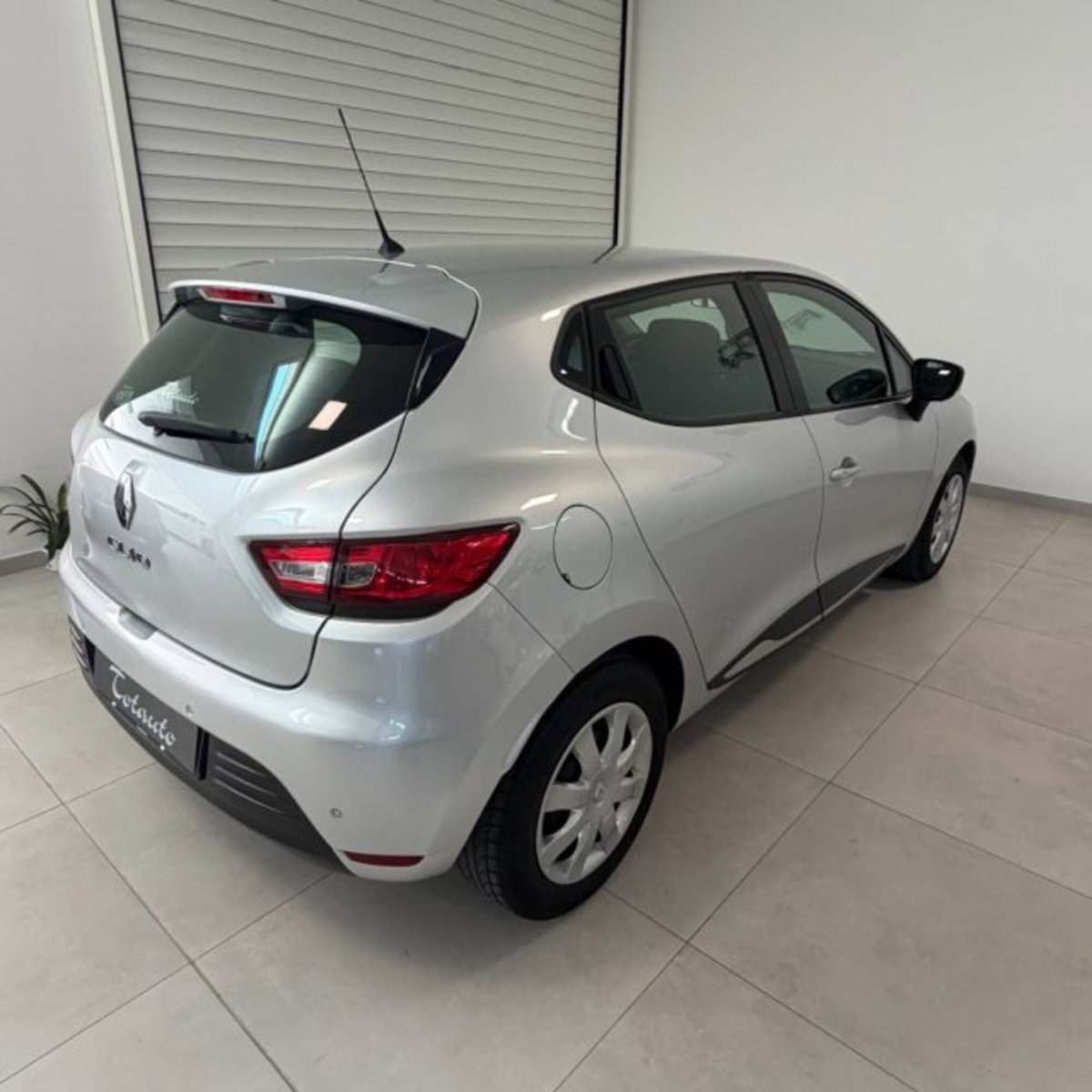 Renault Clio dCi 8V 90 CV 5 porte Business (9)