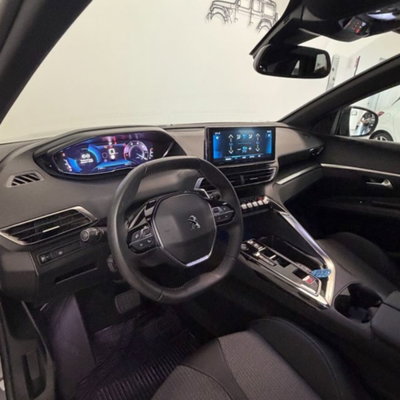 Peugeot 3008 BlueHDi 130 S&S EAT8 Allure Pack (10)