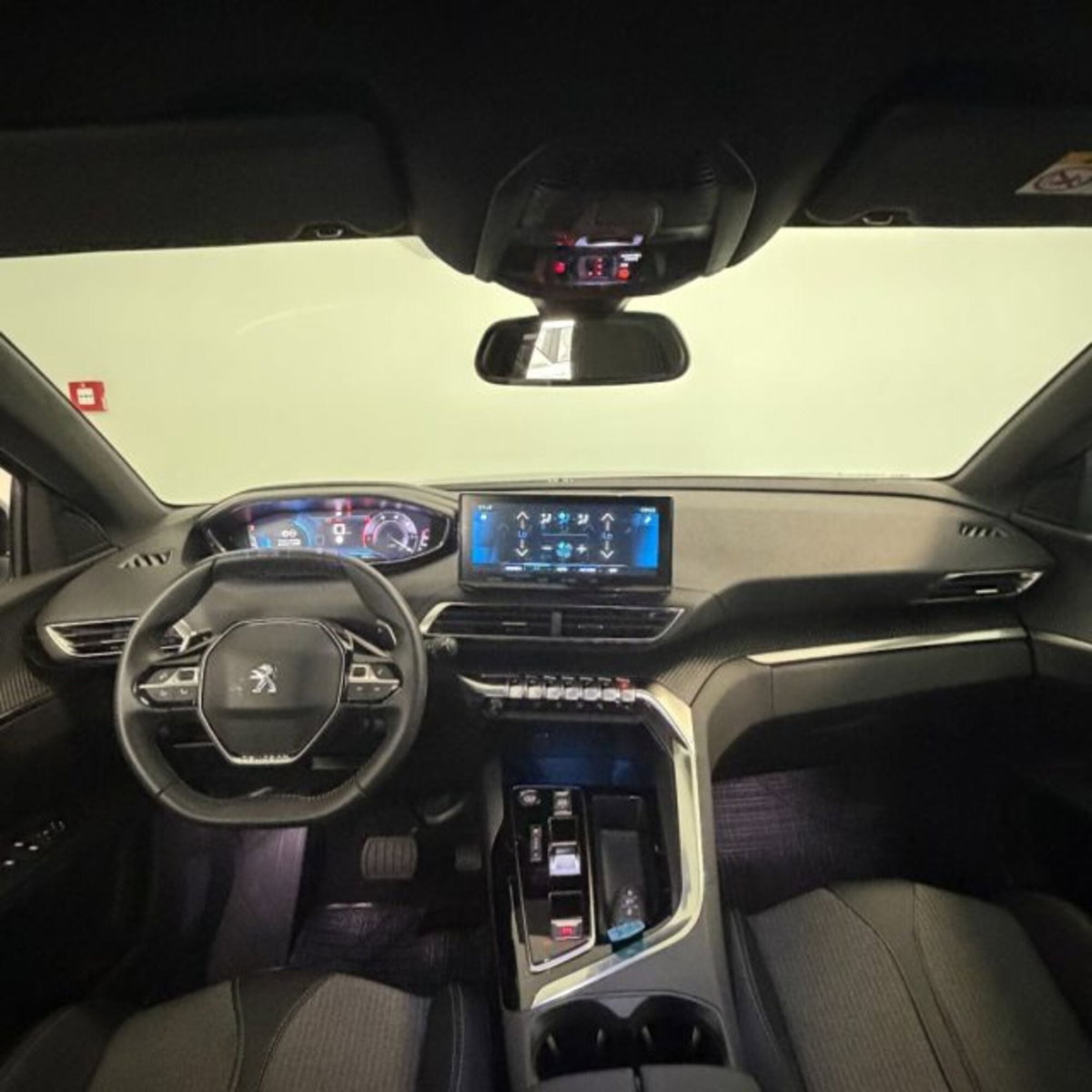 Peugeot 3008 BlueHDi 130 S&S EAT8 Allure Pack (11)