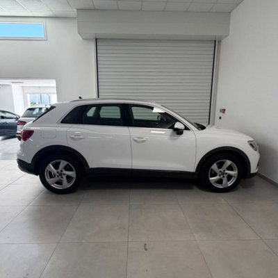 Audi Q3 35 TDI quattro S tronic Business Advanced (7)