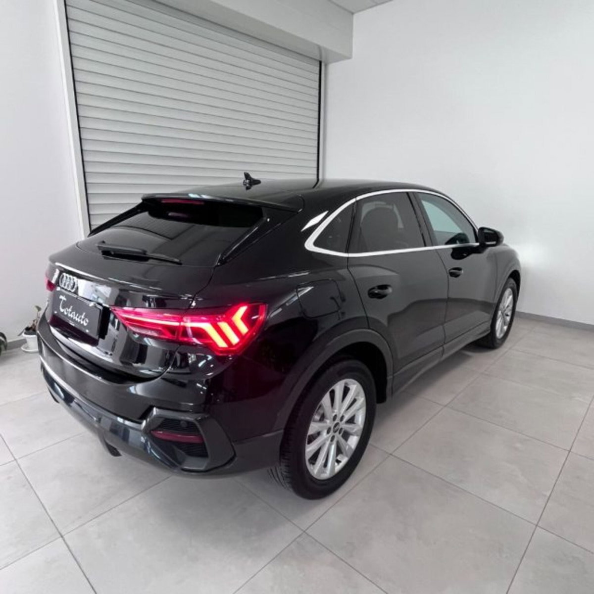 Audi Q3 Sportback 35 TDI Business Plus (8)