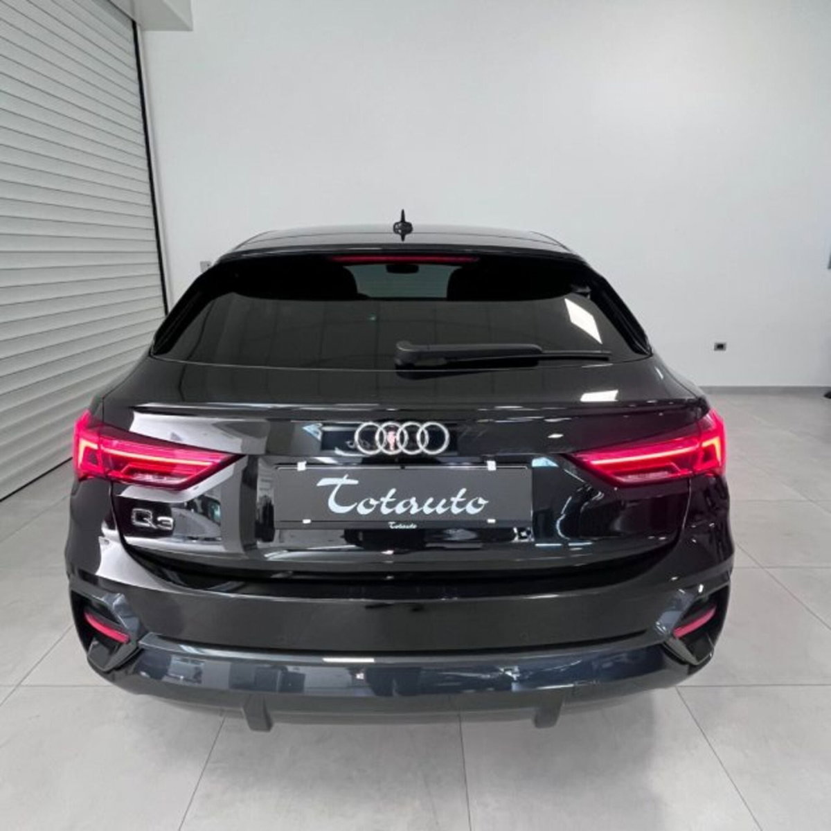 Audi Q3 Sportback 35 TDI Business Plus (9)