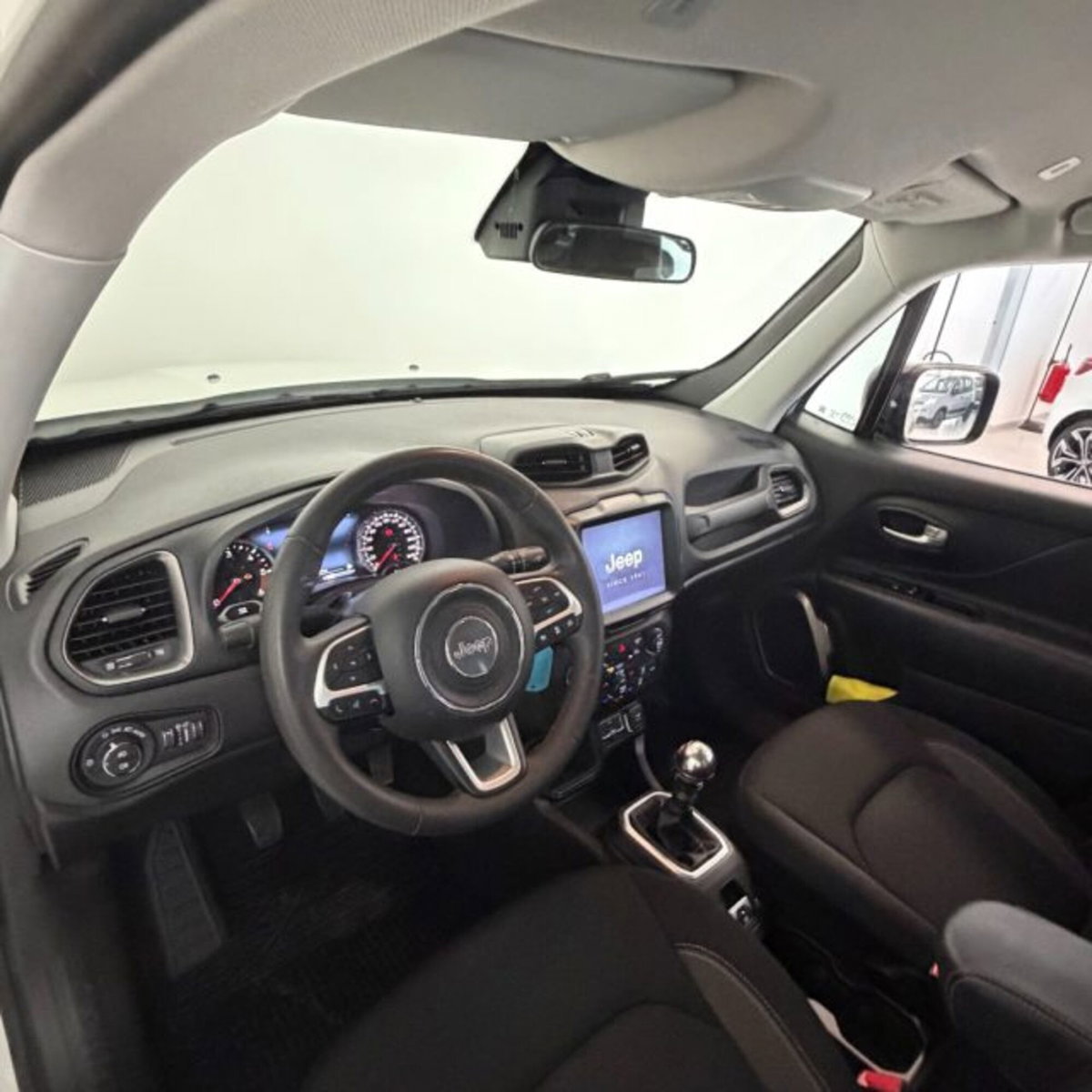 Jeep Renegade 1.6 Mjt 130 CV Limited (10)
