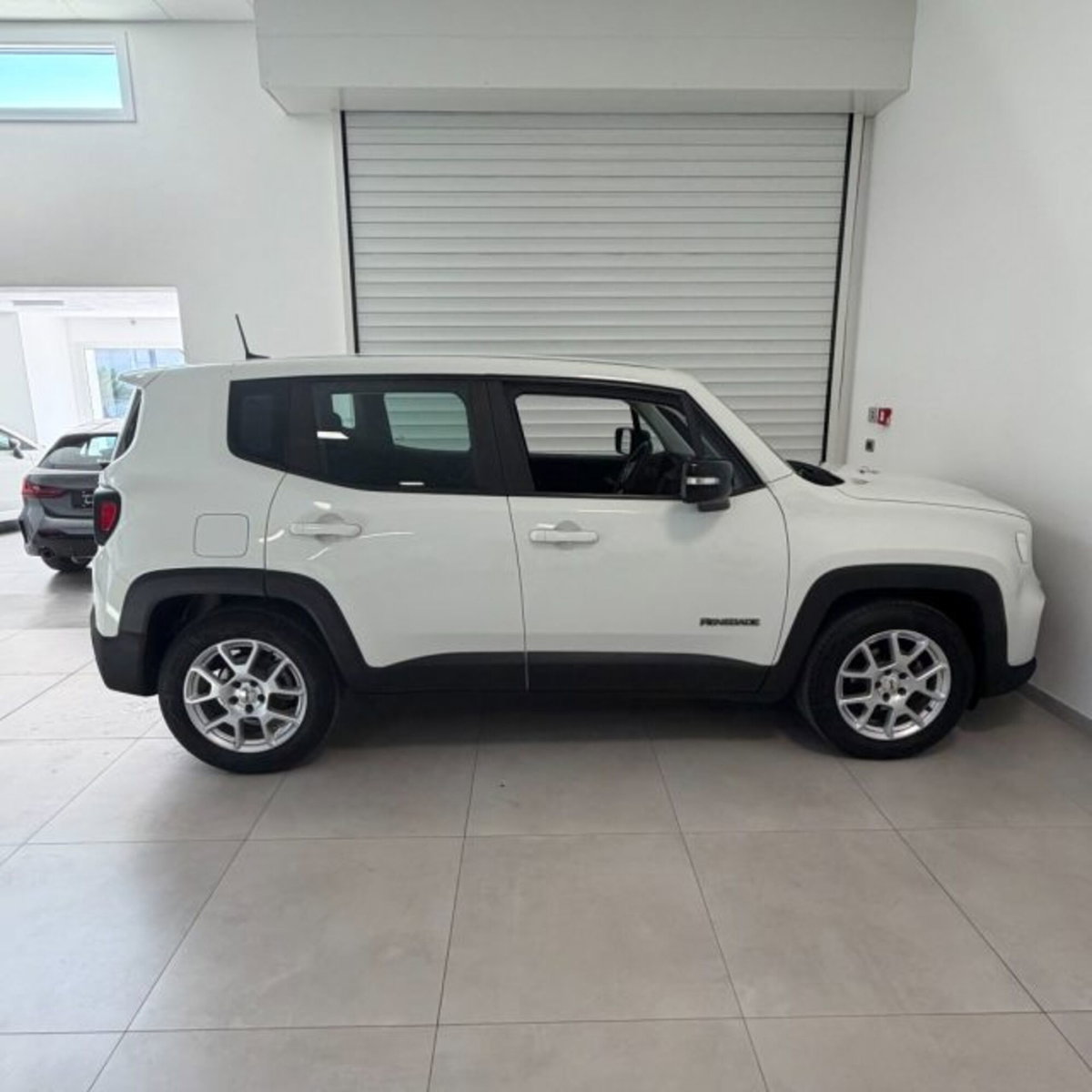 Jeep Renegade 1.6 Mjt 130 CV Limited (7)