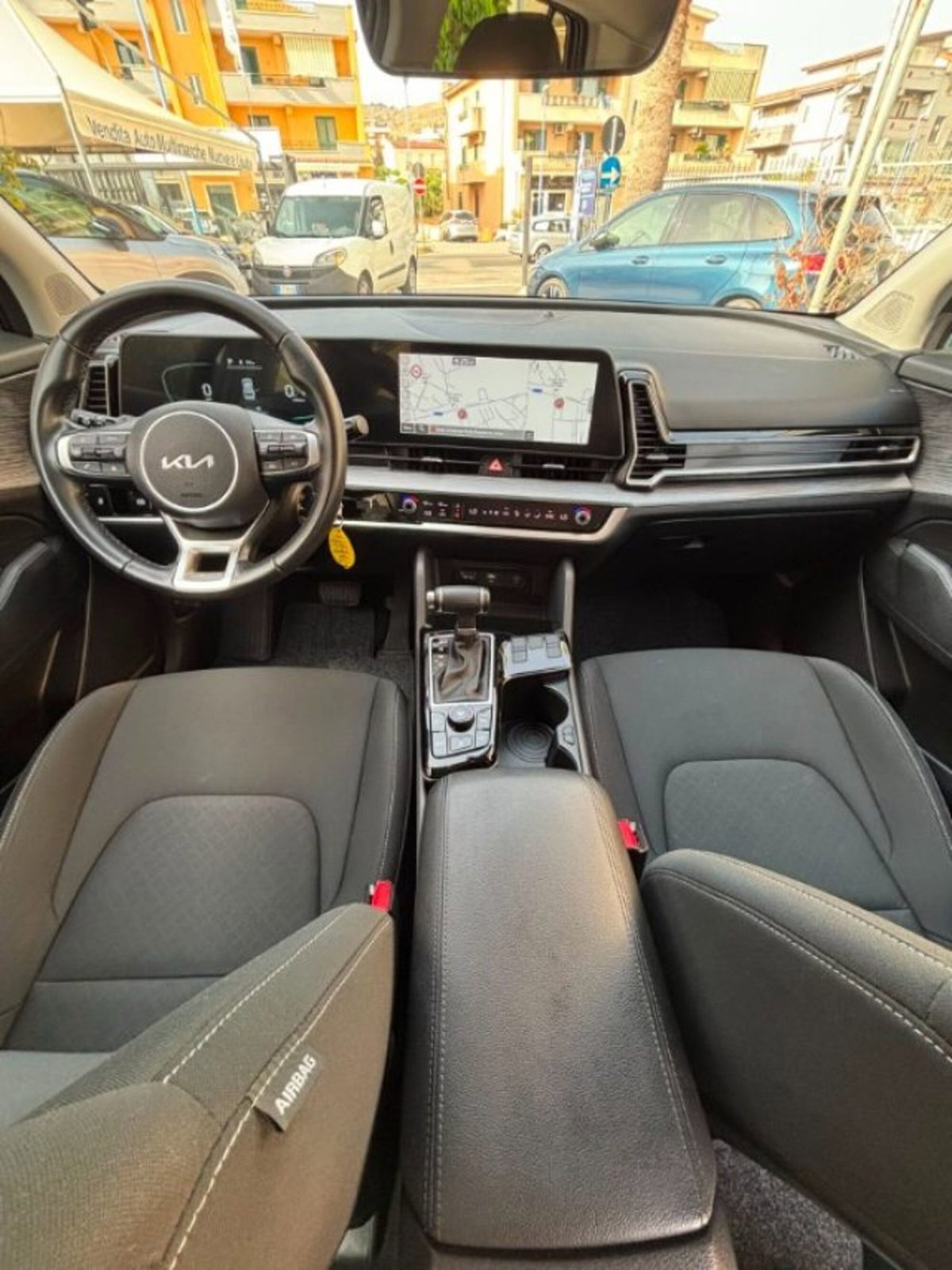 Kia Sportage 1.6 TGDi MHEV DCT Business (14)