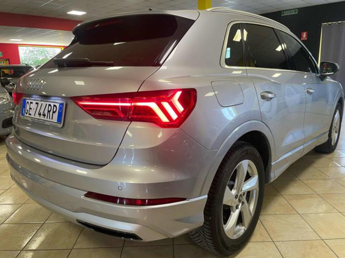 Audi Q3 35 TDI quattro S tronic Business (3)