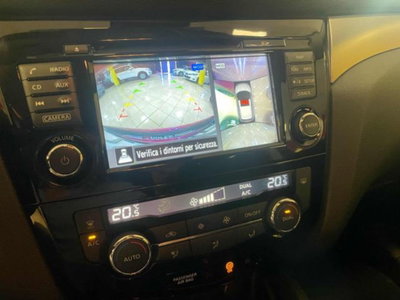 Nissan Qashqai 1.6 dCi X-Tronic 2WD Black Edition (9)