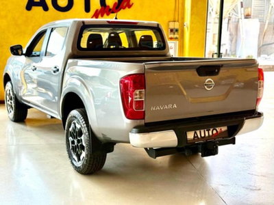 Nissan Navara 2.3 dCi 4WD Double Cab Acenta (4)