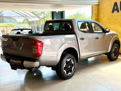 Nissan Navara 2.3 dCi 4WD Double Cab Acenta (5)