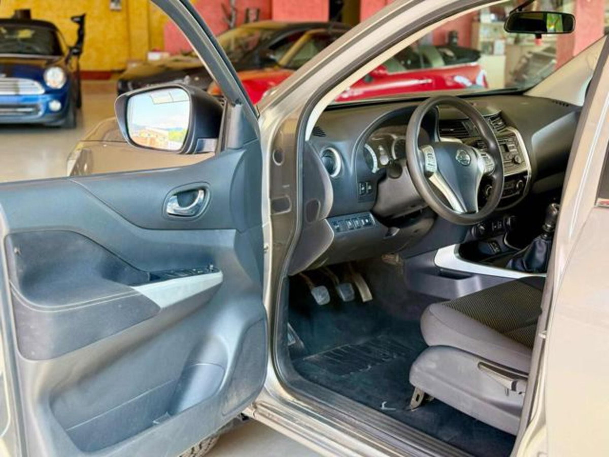 Nissan Navara 2.3 dCi 4WD Double Cab Acenta (7)