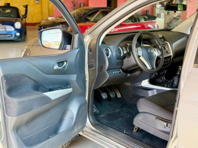 Nissan Navara 2.3 dCi 4WD Double Cab Acenta (7)