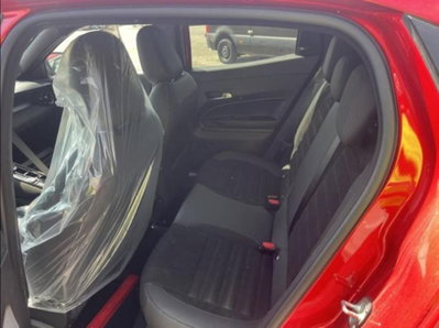 Alfa Romeo Junior 1.2 ibrida Q4 Intensa 145cv edct6 (7)