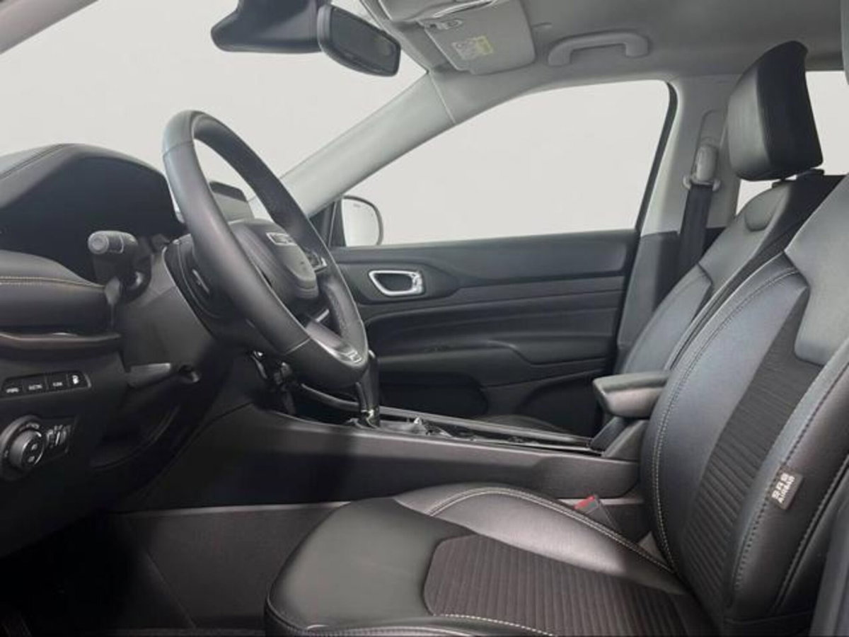 Jeep Compass 1.3 T4 240CV PHEV AT6 4xe Upland (9)