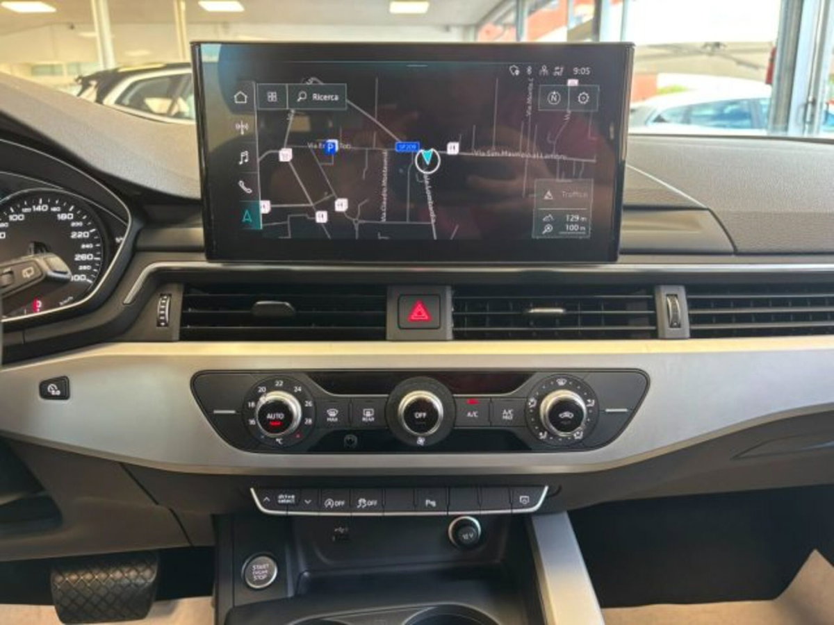 Audi A4 Avant 30 2.0 tdi mhev S Line edition 136cv s-tronic (13)