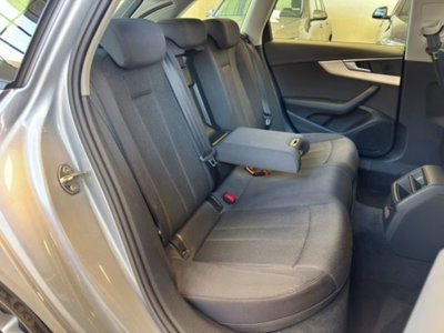 Audi A4 Avant 30 2.0 tdi mhev S Line edition 136cv s-tronic (15)