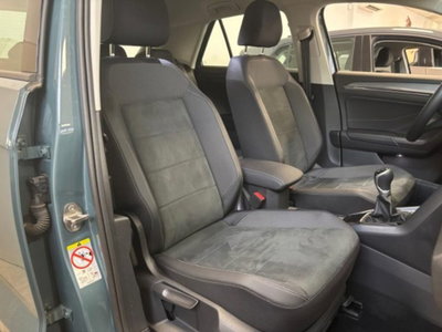 Volkswagen T-Roc 1.0 tsi Style 115cv (9)