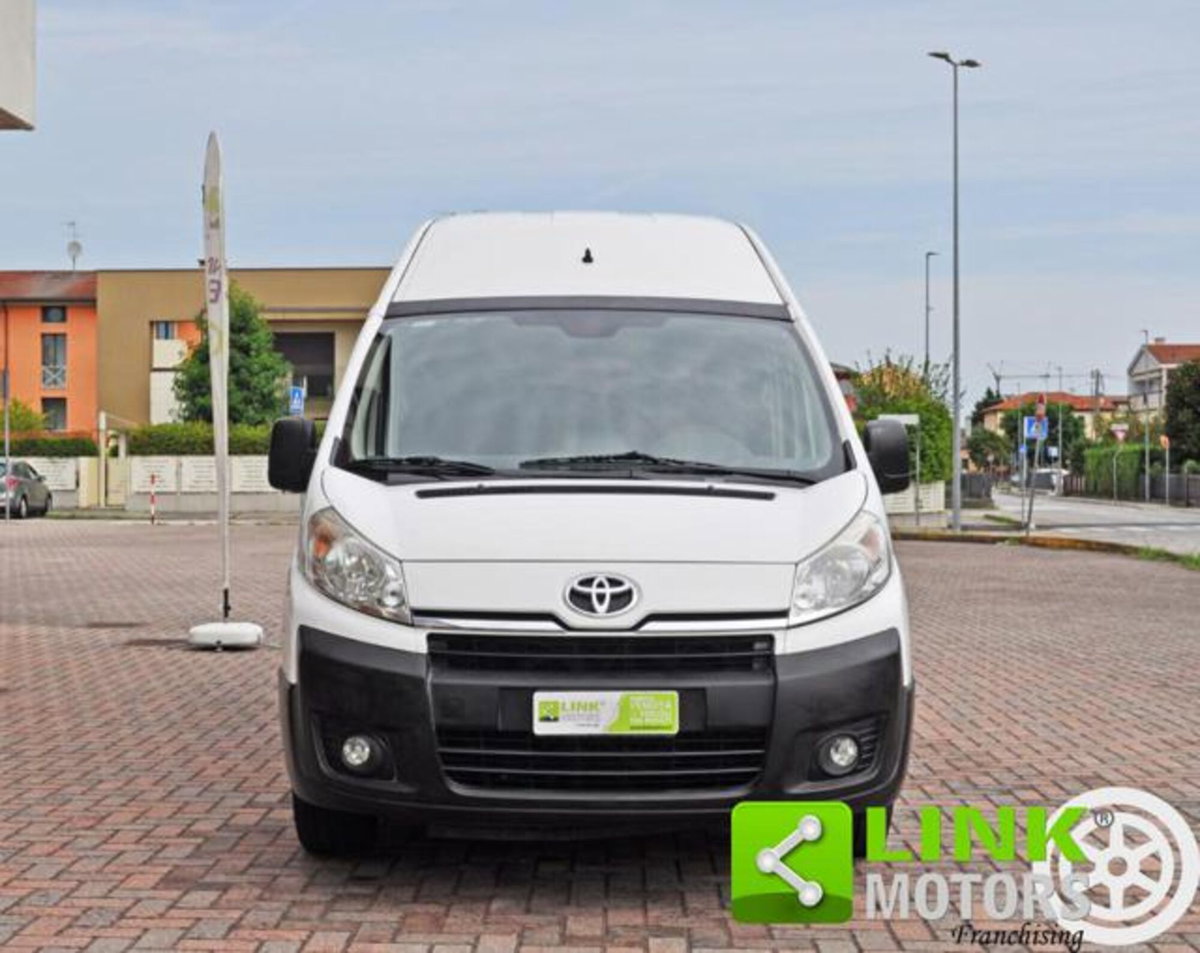 Toyota Proace 2.0 D-4D PL-TN Furgone Lounge 12q (8)