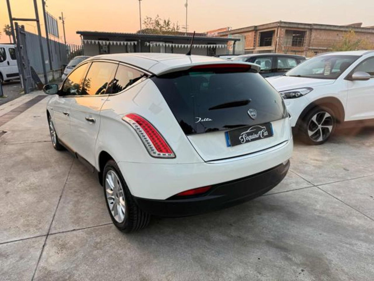 Lancia Delta 1.6 MJT DPF 105 CV Gold (4)