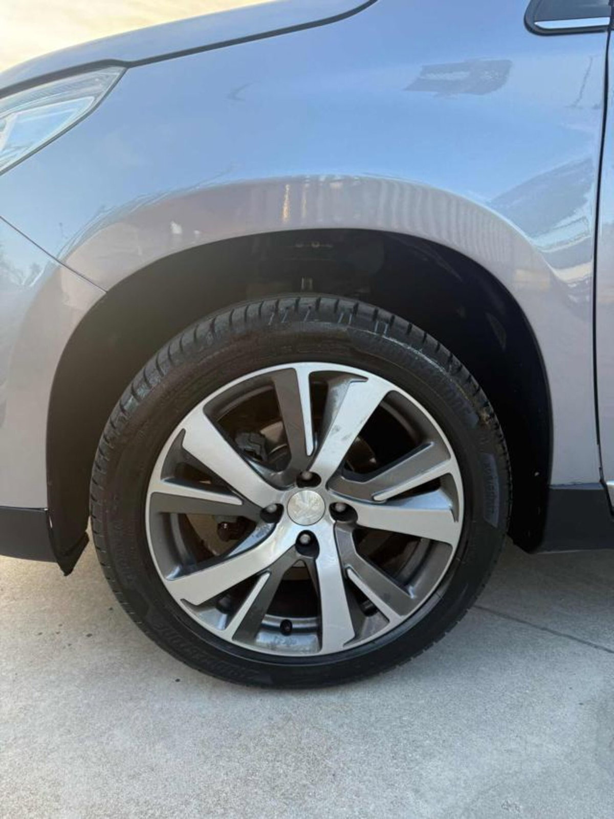 Peugeot 2008 e-HDi 92 CV Stop&Start Allure (6)