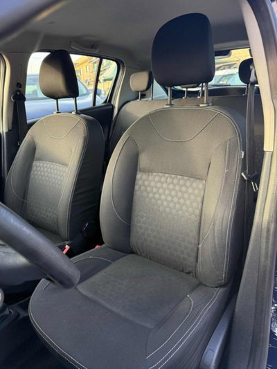 Dacia Sandero 1.2 GPL 75CV Ambiance (9)
